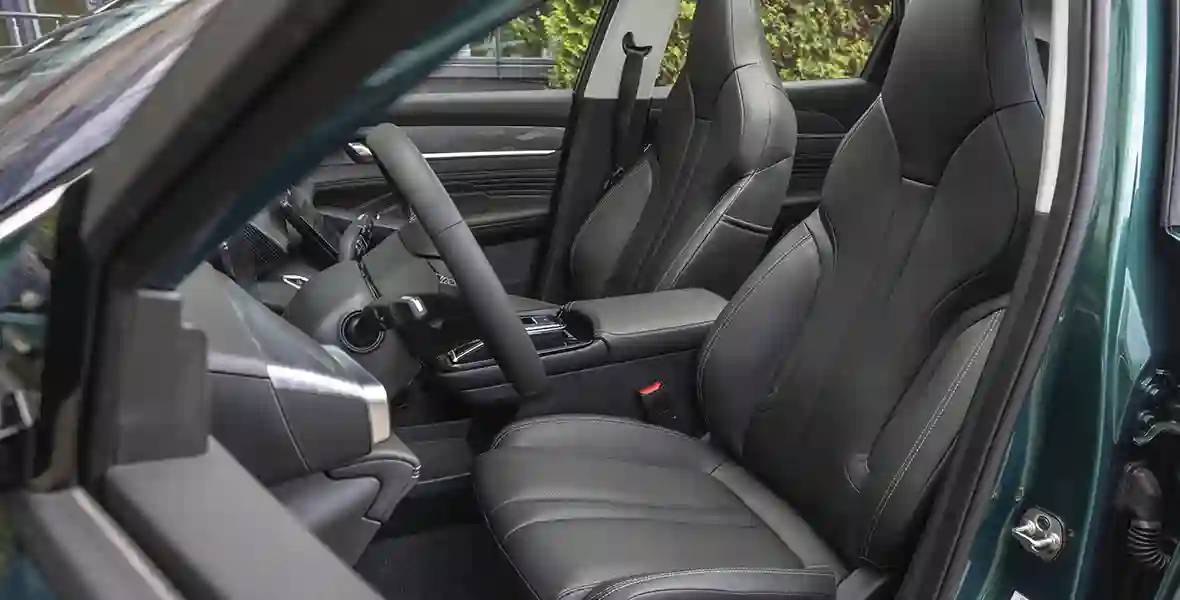 Новость DONGFENG (DONGFENG объявляет цену и старт продаж в России нового городского кроссовера DONGFENG MAGE)